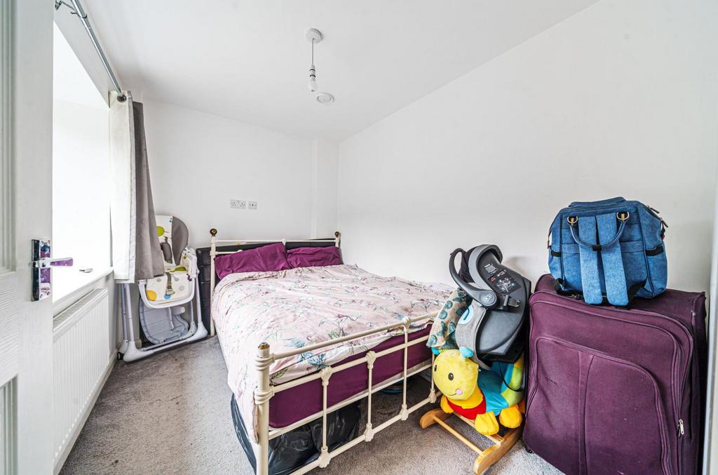 Davidson Frost-Wellings, DFW, Luton, Bed 2.jpg