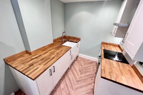 1 bedroom flat to rent, Westray, Gotts Road, LS12
