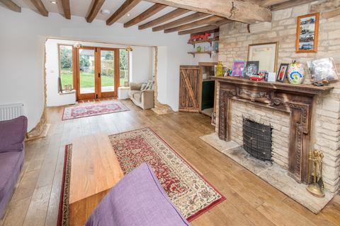 4 bedroom cottage for sale, High Street, Stanion, NN14