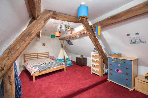 4 bedroom cottage for sale, High Street, Stanion, NN14