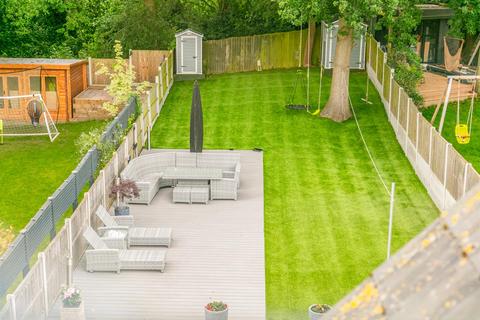undefined, London Hill, Rayleigh SS6
