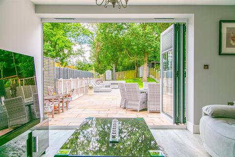 undefined, London Hill, Rayleigh SS6