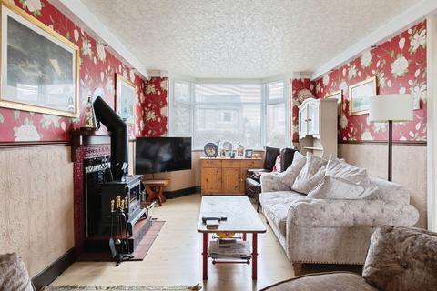 3 bedroom end of terrace house for sale, Dennis Road, Coventry, West Midlands, CV2