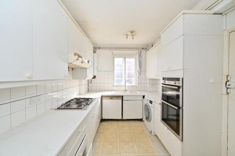 3 bedroom flat for sale, Hamilton Court, Maida Vale, W9
