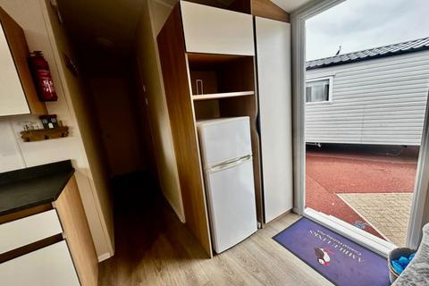 2 bedroom park home for sale, Sand le Mere Holiday Park – Yorkshire