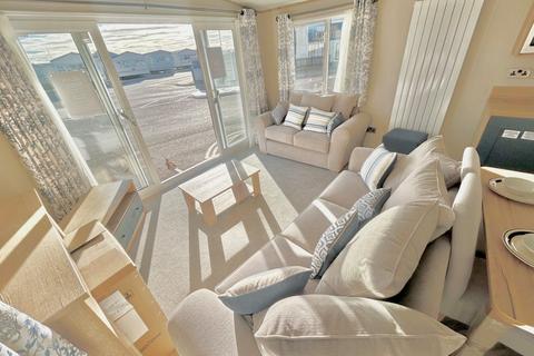 2 bedroom park home for sale, Seawick Holiday Park – Essex