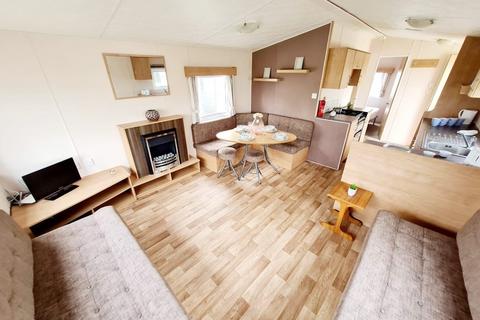 2 bedroom park home for sale, Seawick Holiday Park – Essex