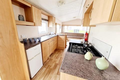 2 bedroom park home for sale, Seawick Holiday Park – Essex