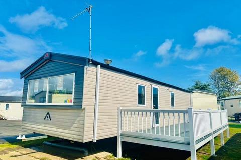 2 bedroom park home for sale, Seawick Holiday Park – Essex