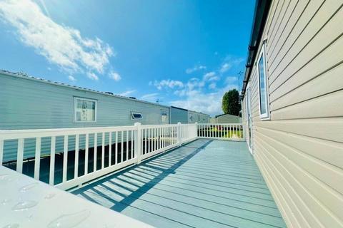 2 bedroom park home for sale, Seawick Holiday Park – Essex