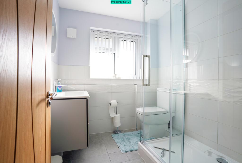 Main Bathroom