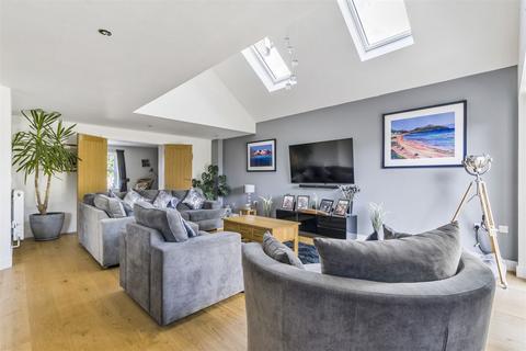 4 bedroom detached house for sale, Copse Lane, Hayling Island, PO11
