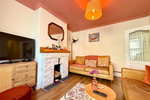 2 bedroom terraced house for sale, Tufton Road, Ashford TN24