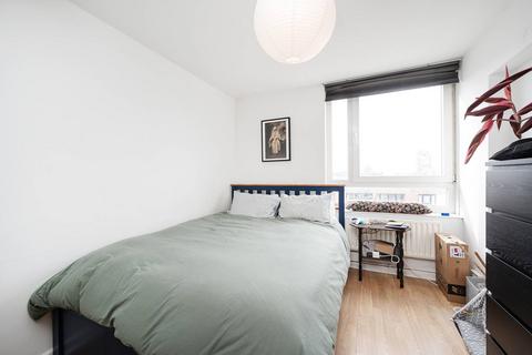 2 bedroom flat for sale, Whiston Road, E2, Haggerston, London, E2