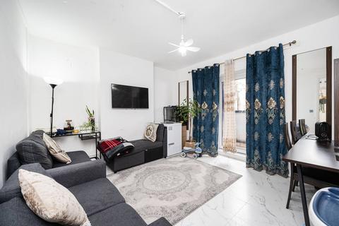 Malcolm Road, Stepney, London, E1