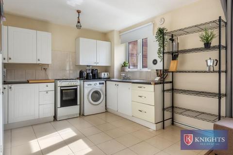 2 bedroom apartment for sale, Bream Close , Tottenham Hale , London, N17