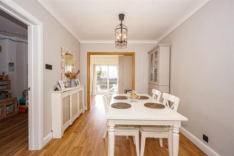 5 bedroom semi-detached house for sale, Marlow Drive, St. Leonards-on-sea