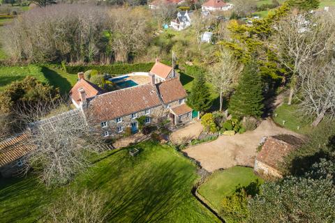4 bedroom detached house for sale, Rue Des Falles, St. Pierre du Bois, Guernsey