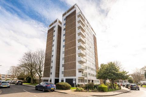 2 bedroom flat for sale, Wheatlands, Heston, Heston, Hounslow, TW5