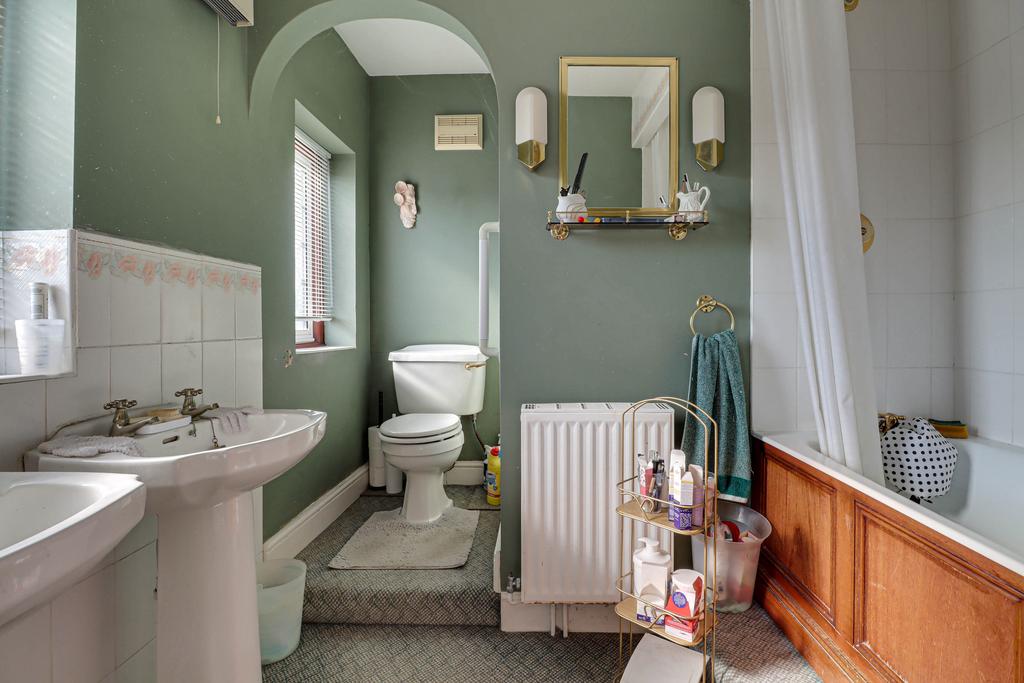 Ensuite Bathroom