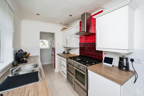 2 bedroom semi-detached house for sale, Skerry Hill, Mansfield, Nottinghamshire, NG18