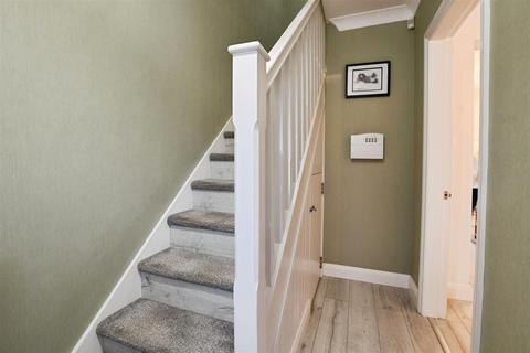 3 bedroom terraced house for sale, Chamberlain Road, Hull