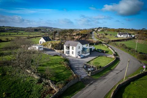 4 bedroom detached house for sale, Amlwch LL68