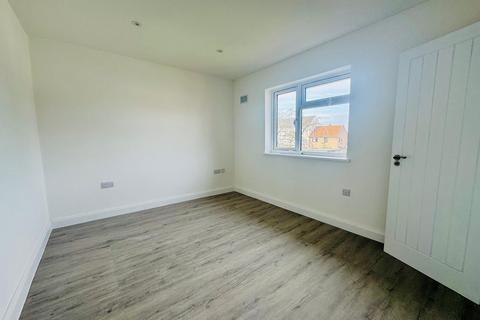 undefined, Council and Water bill inclusive, 1 Bed Flat Abercorn Gardens, RM6