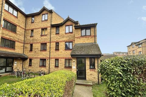 Samuel Close, London SE14
