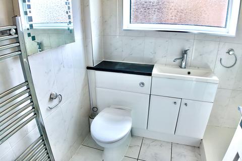 2 bedroom semi-detached bungalow for sale, Raglan Close, Blackwood, NP12