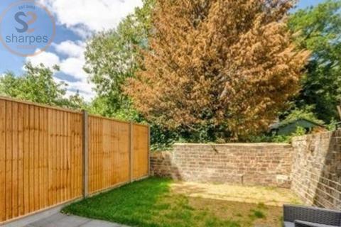 undefined, Rabenview House, St. James's Park, Croydon, Greater London
