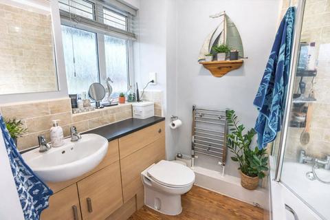 undefined, Mathon Court, Cross Lanes, Guildford, Surrey, GU1