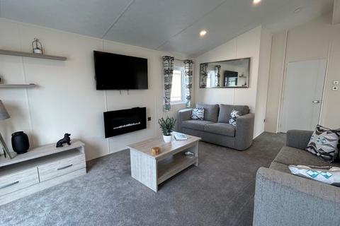 2 bedroom park home for sale, Tarka Holiday Park – Devon