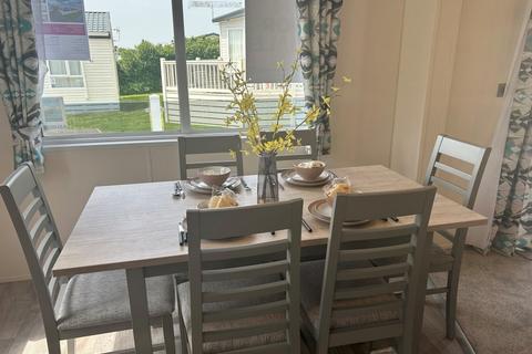 2 bedroom park home for sale, Tarka Holiday Park – Devon