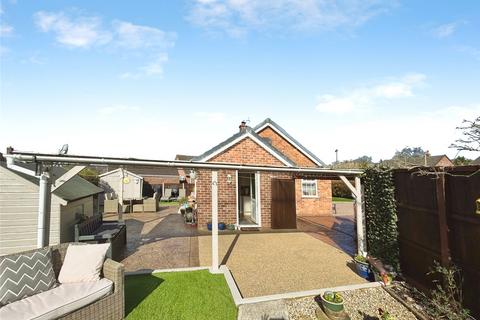 3 bedroom bungalow for sale, Birch Avenue, Swadlincote DE11