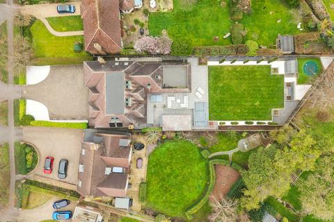 undefined, Castle Hill Avenue, Berkhamsted, HP4