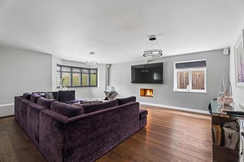 undefined, Castle Hill Avenue, Berkhamsted, HP4