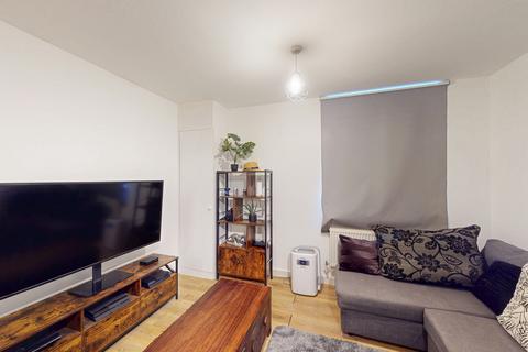 1 bedroom apartment to rent, -218 Homesdale Road, Bromley, BR1