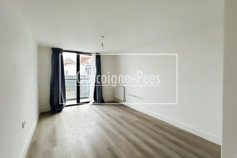 undefined, Farnborough Road, Farnborough, GU14