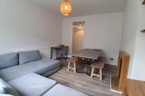 2 bedroom apartment to rent, Holgate Avenue, London, SW11