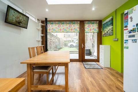 undefined, 17 Viewforth Square, Bruntsfield, Edinburgh, EH10 4LW