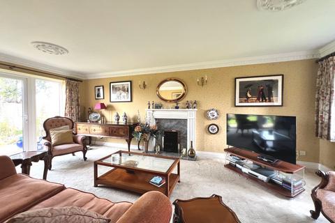 4 bedroom detached house for sale, Mandalay Drive, Norton, GL2