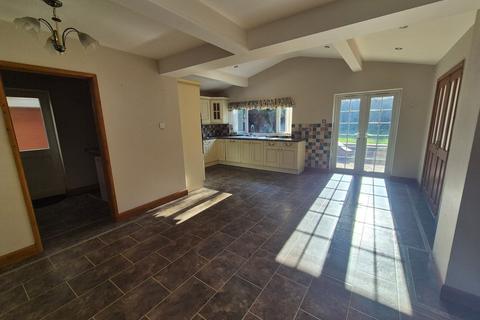 3 bedroom detached house to rent, Hawthorn Road, Streetly, B74