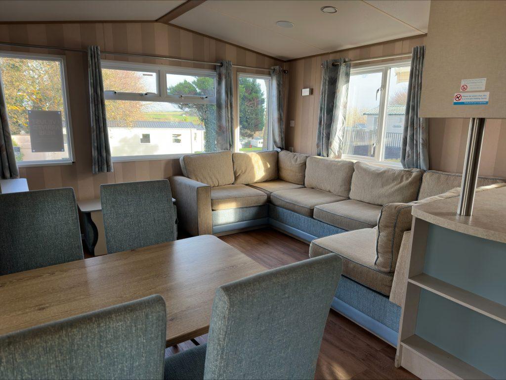 Abi Summerhouse 2019 Car0064793 124383520.jpeg