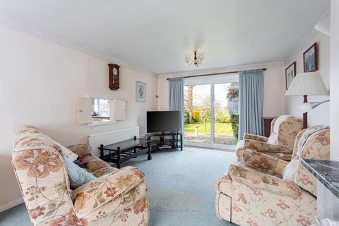 undefined, Roffeys Close, Crawley RH10