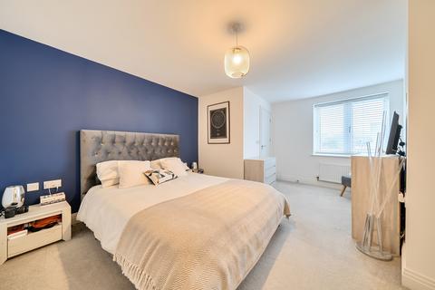 undefined, Sutton Court Road, Uxbridge