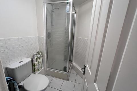 2 bedroom apartment to rent, Russet Drive, St Albans