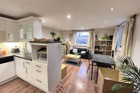 2 bedroom apartment to rent, Russet Drive, St Albans