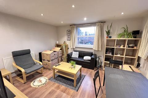 2 bedroom apartment to rent, Russet Drive, St Albans