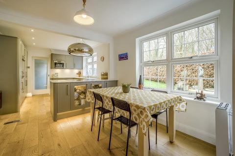 5 bedroom detached house for sale, Harkness Drive, Canterbury, Kent